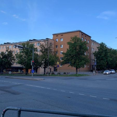 Riia 10, 2-Bedroom Apartment - 2 Big Beds 1 Extra Bed-Parking Free Tartu Exterior foto