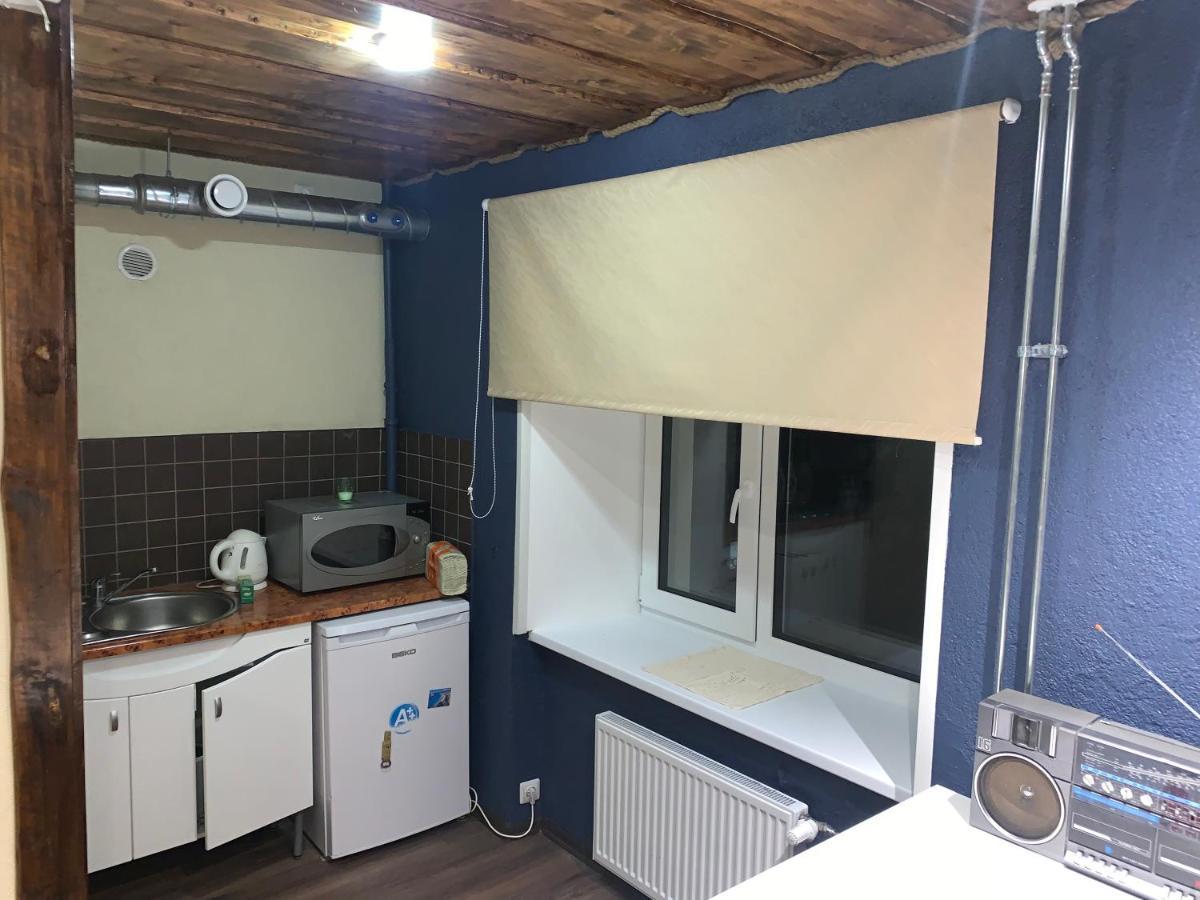 Riia 10, 2-Bedroom Apartment - 2 Big Beds 1 Extra Bed-Parking Free Tartu Exterior foto
